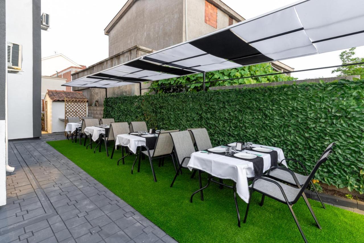 Apart-Hotel Prestige Ulcinj Exterior foto